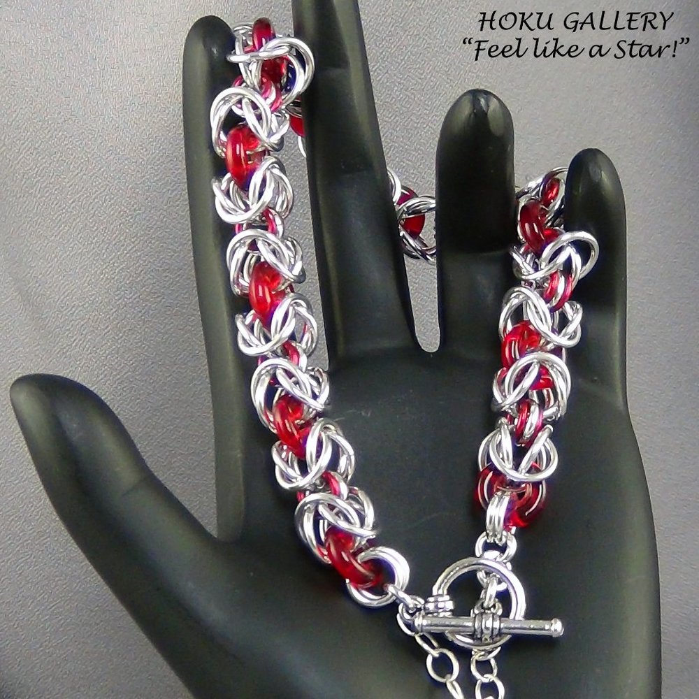 NWOT Chainmaille Bracelet Red Czech Glass & Aluminum Rings Handmade Size 8"